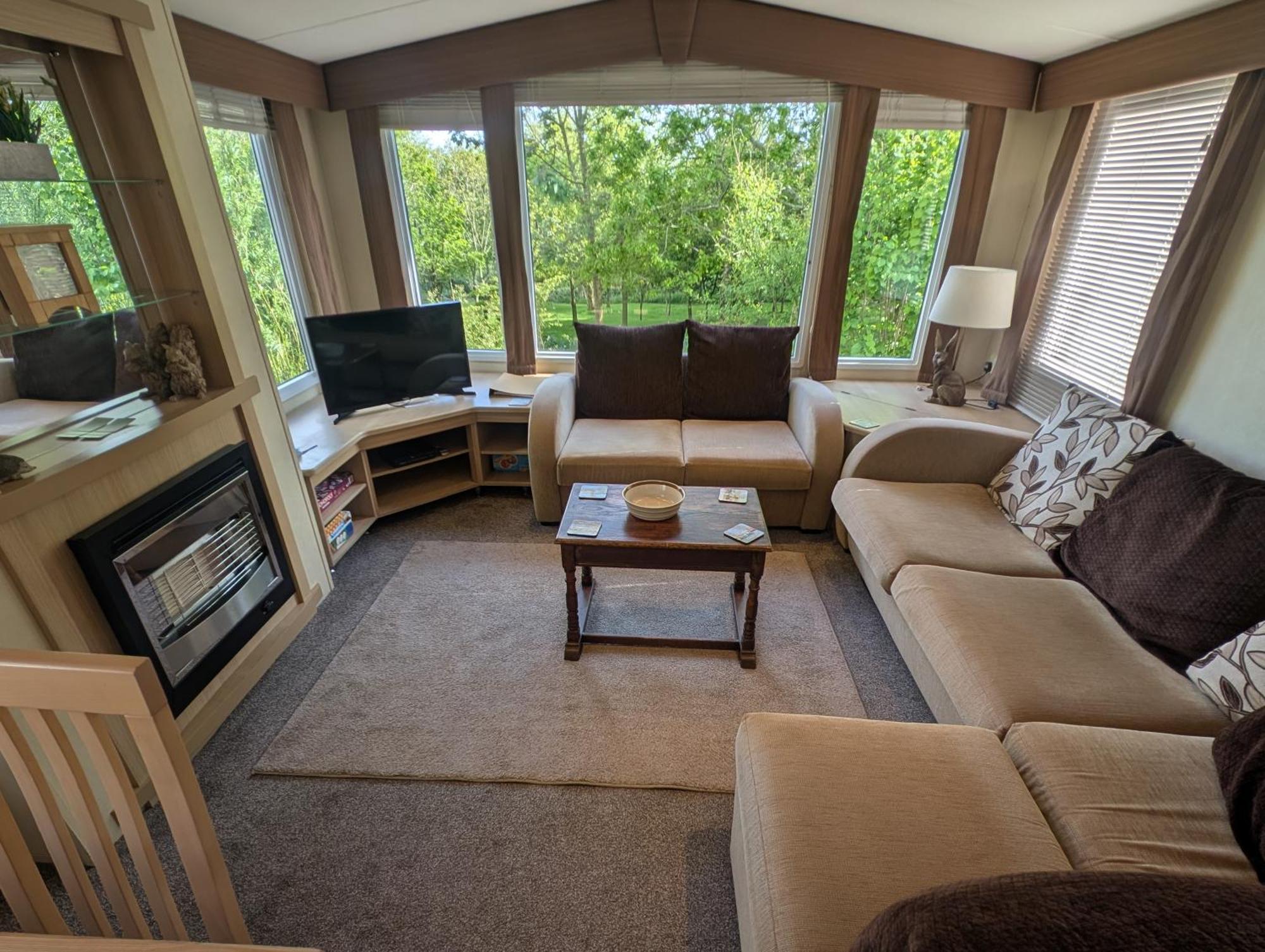 Red Squirrel Holiday Home In The Countryside, 10 Mins To Lligwy Beach Llandyfrydog Ngoại thất bức ảnh